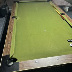pool table 8ft