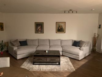 Living Spaces Everett II 4-Piece Cuddler Sectional
