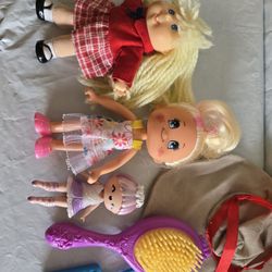 Girls Doll Lot And Assecories Small 
