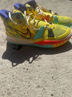 Kyrie 7 1 world 1 people