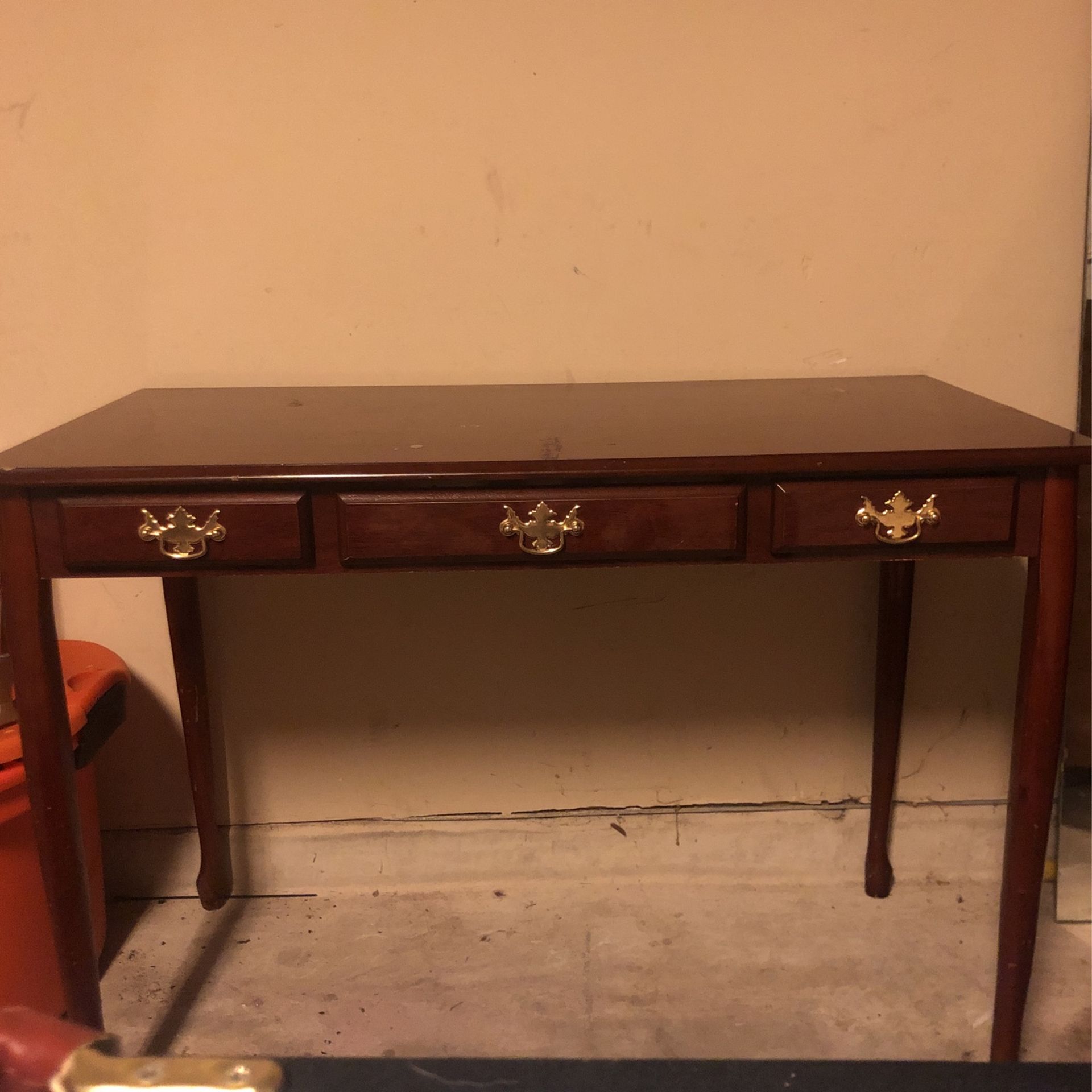 Console/ Computer Desk for Sale in Spring, TX - OfferUp