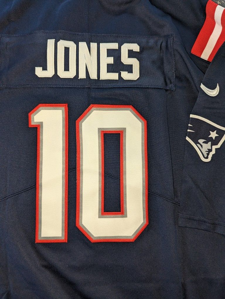 Mac Jones New England Patriots Jersey Size Xl