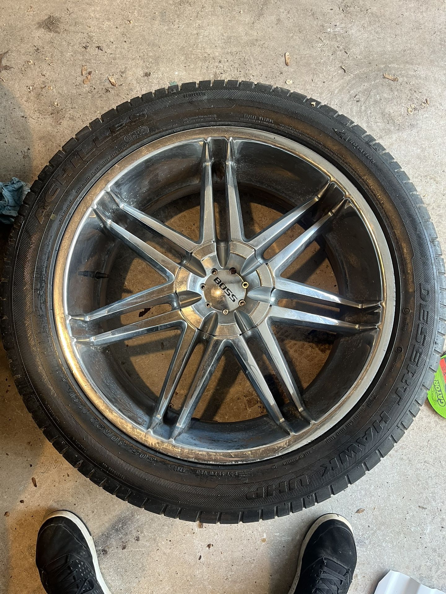 Rims/Tires: 305/40 R22 were on a Ford F100 1976