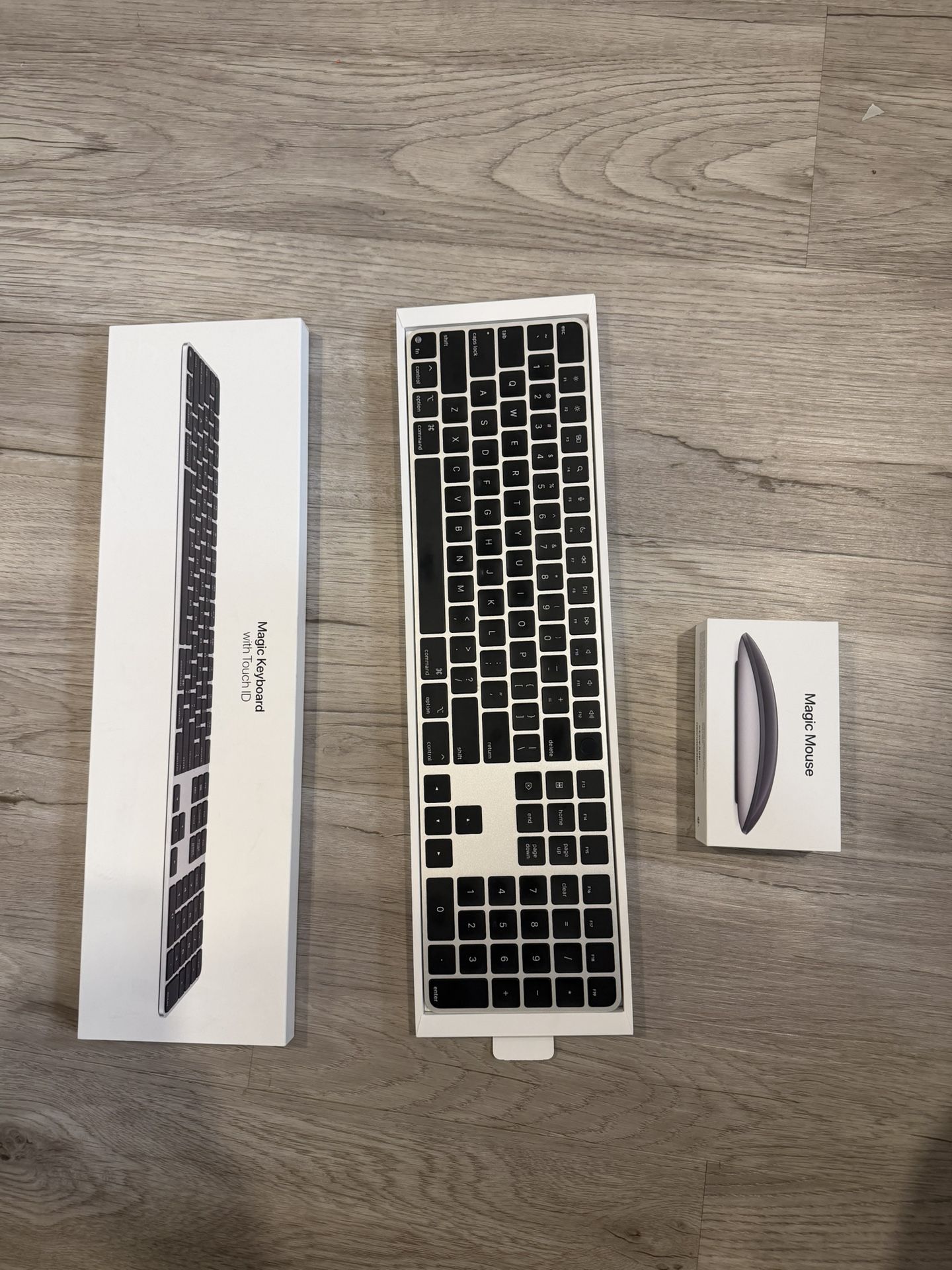 99% New Apple Magic Keyboard And Magic Mouse