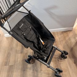 Munchin Sparrow™ Ultra Compact Stroller