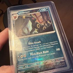 Pokemon Prismatic Evolutions Umbreon Masterball 059/131 NM Toploader Sleeved