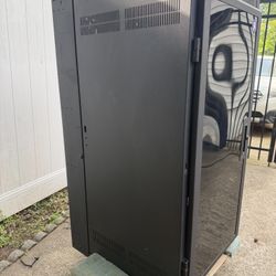 Wall Mount Cabinet 