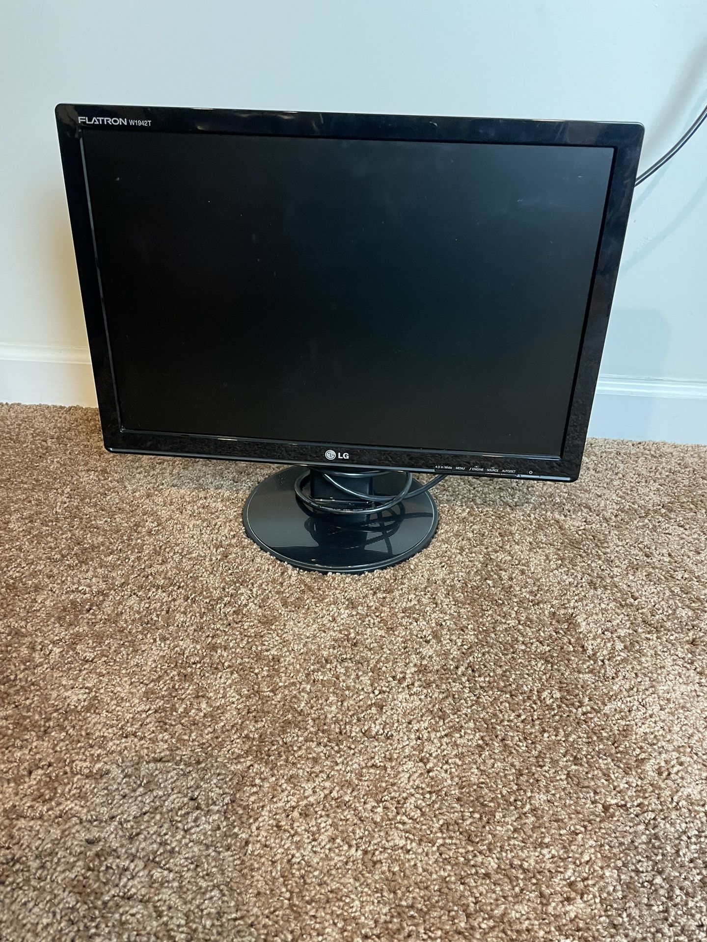19” LG Computer Monitor