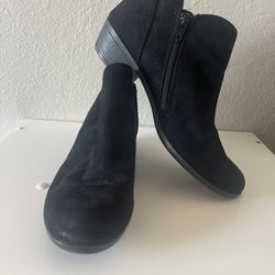 Arizona Jean Co.,Women’s Black Gale Ankle Zipper Booties, Size 8