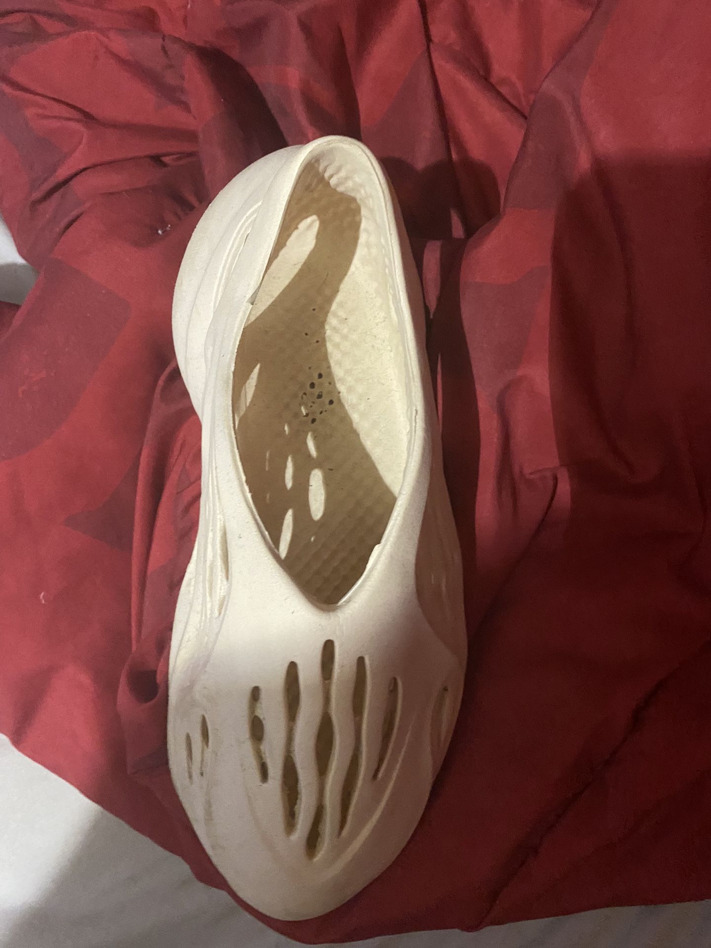 Cream Color Foam Runners