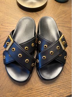 Black sandal