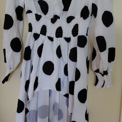 Brand new long sleeve blouse over pants size Medium 