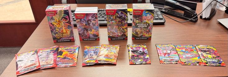 POKÉMON trading cards