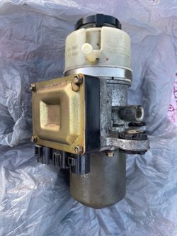 POWER STEERING PUMP 00-05 TOYOTA MR2 SPYDER ZZW30