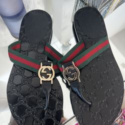 Authentic Gucci Sandals Worn Once Size 6