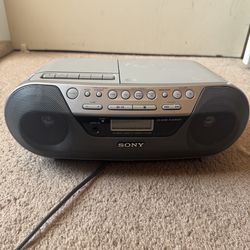 cassette & cd player boombox