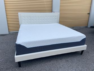 White king bed with king mattress