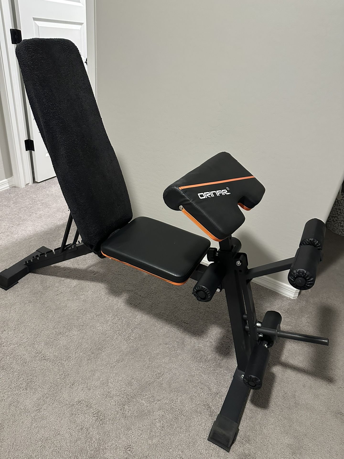 Adjustable Weight Bench