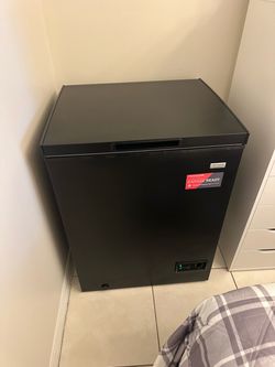 Frigidaire Gallery 7 Cu. Ft. Chest Freezer – Like New