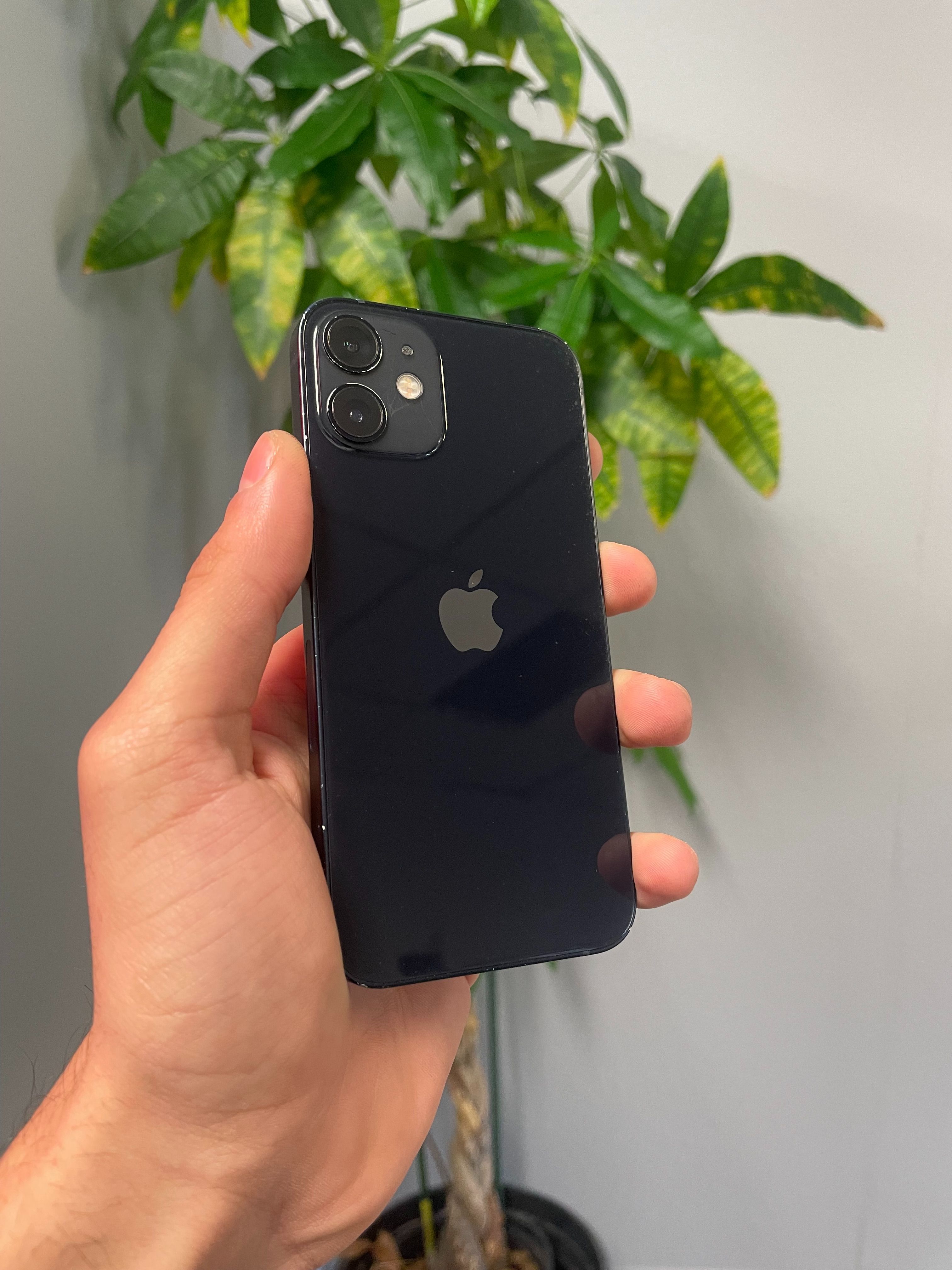 iPhone 12 mini - Unlocked - 128GB - No Face ID