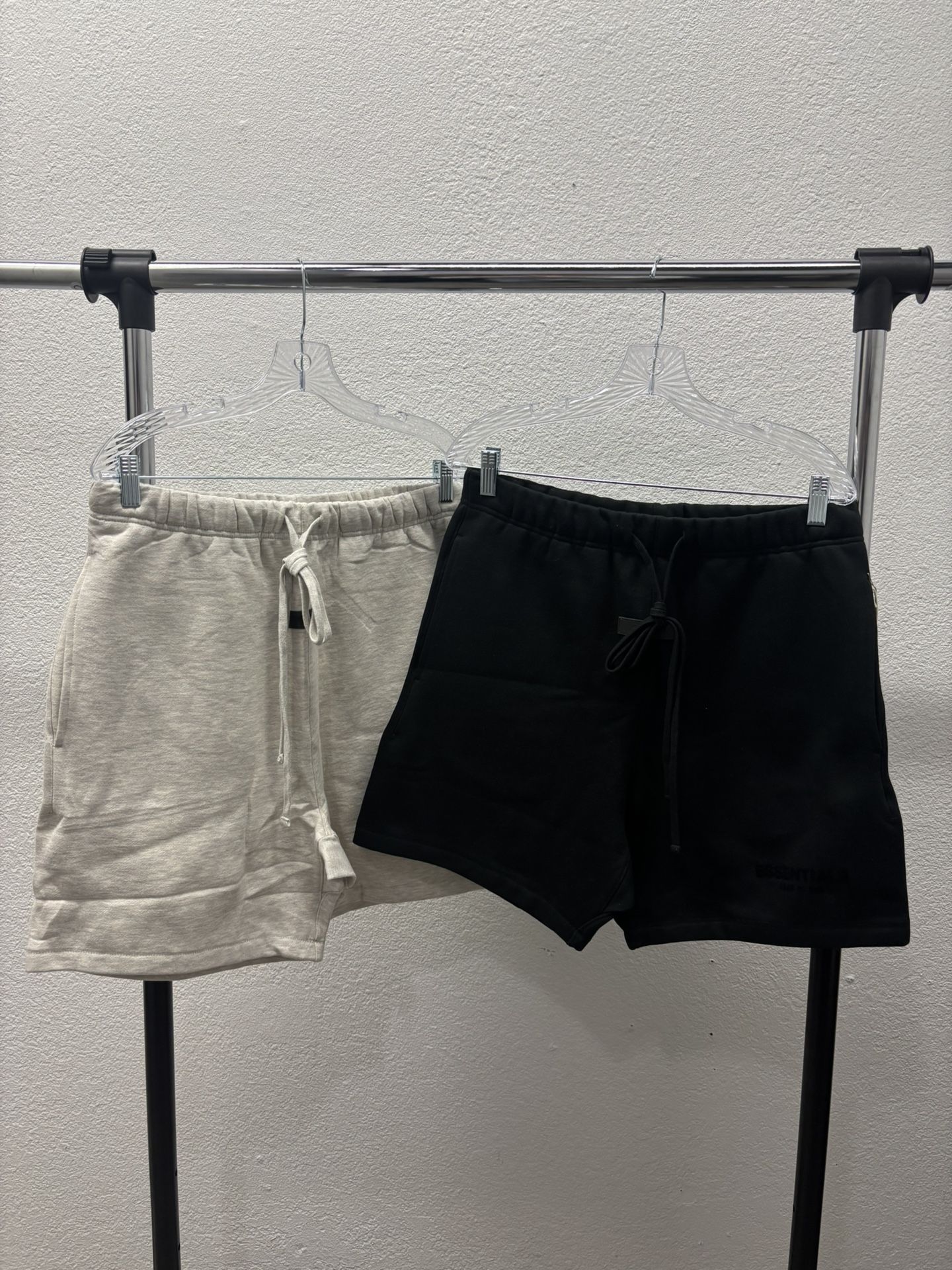 ESSENTIAL Shorts
