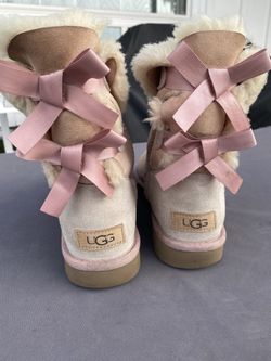 UGG