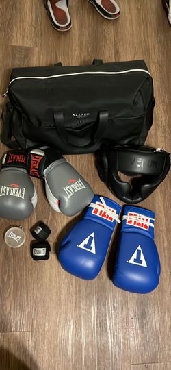 Boxing gloves