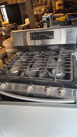 Gas stove