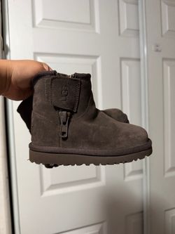 Ugg toddler boots