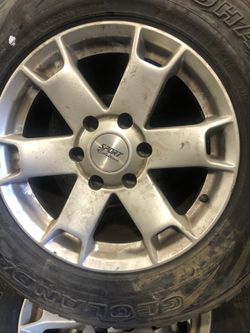A Set Of Rims And Tires 6lug For 235/70/17 For $500💵✅