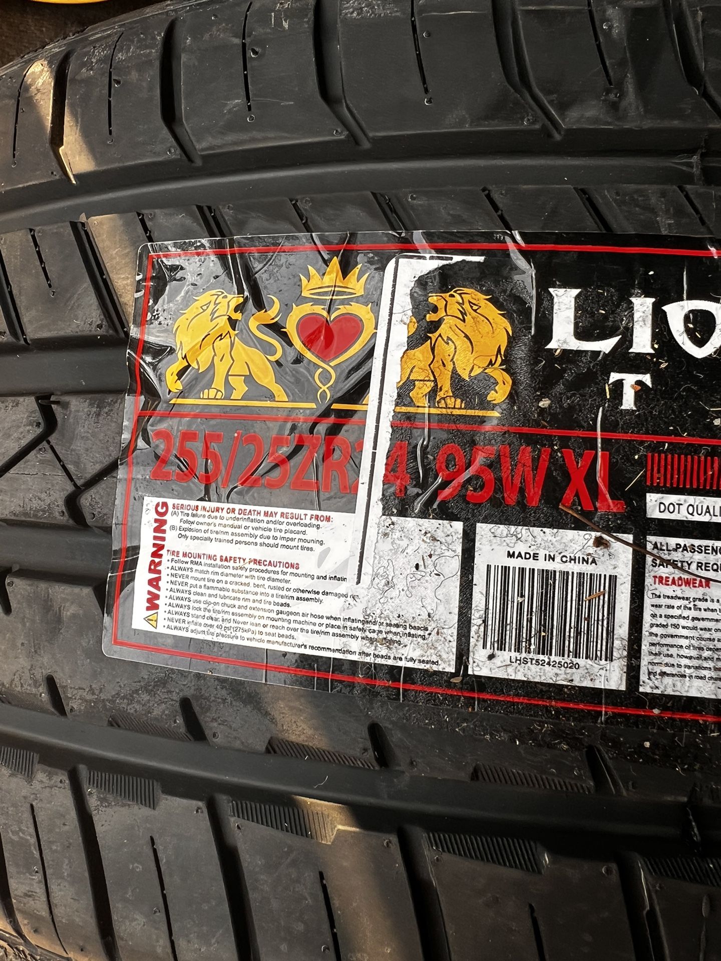 255/25 ZR 24 (each) 