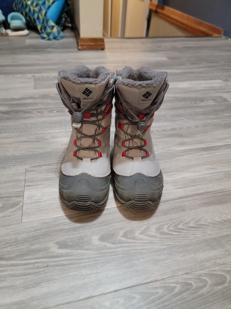 Size 7 Columbia Snow Boots