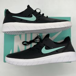 NIKE SB Nyjah Free Men's Sz 12 Black Mint Teal Tiffany Skateboarding White Tiffs