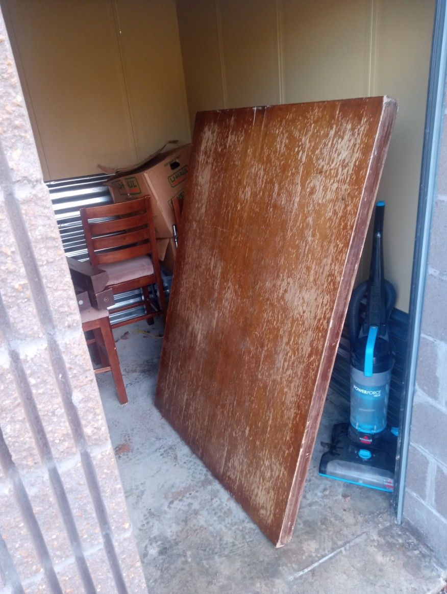 Kitchen Table And Chairs