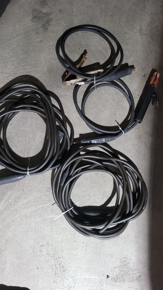 Welding Cable With Connectors No Lowball. If Still Posted.its Available