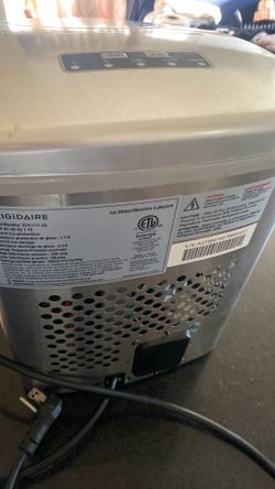 Ice maker machine