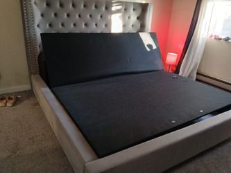 King Size Bed Frame & Metal Base 