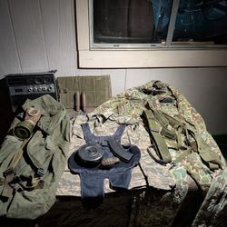 Old Military 🪖 Collectibles 