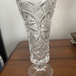 Glass Crystal Footed Vase Pinwheel Diamond point pattern 7”