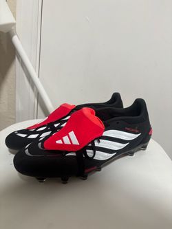 Adidas Predators size 8.5