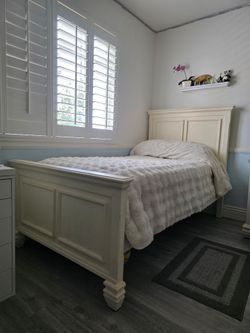 Twin Bed