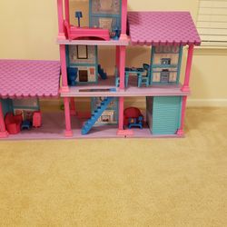 American Delight Dollhouse