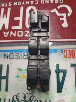 97-01 Lexus Es 300 Front Left Window Switch
