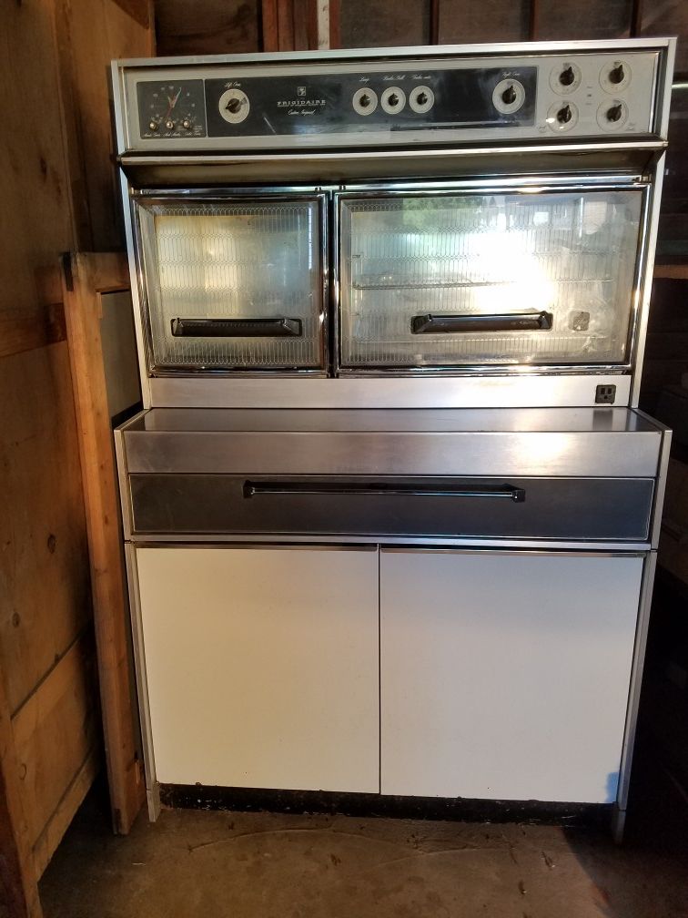 Collectable 1950's elect stove