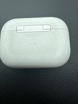 Apple AirPods Pro Charging Case