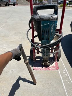 Makita jack hammer