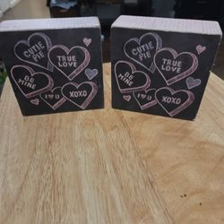 New Valentines Wooden Decorations Hearts  Set