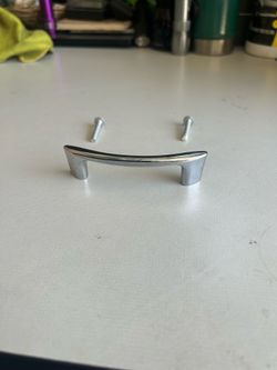 Chrome furniture handles 29 pc and tall 7/8 for long 3 5/8