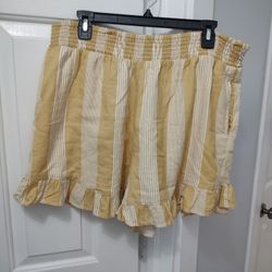 Women's pretty shorts (XL)Isa& Ella 