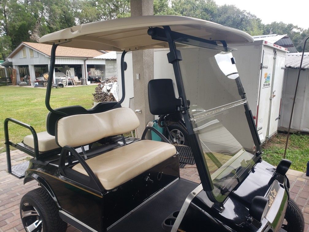 Club Car Golf Cart With Lift Kit 48 Volt for Sale in Zephyrhills, FL